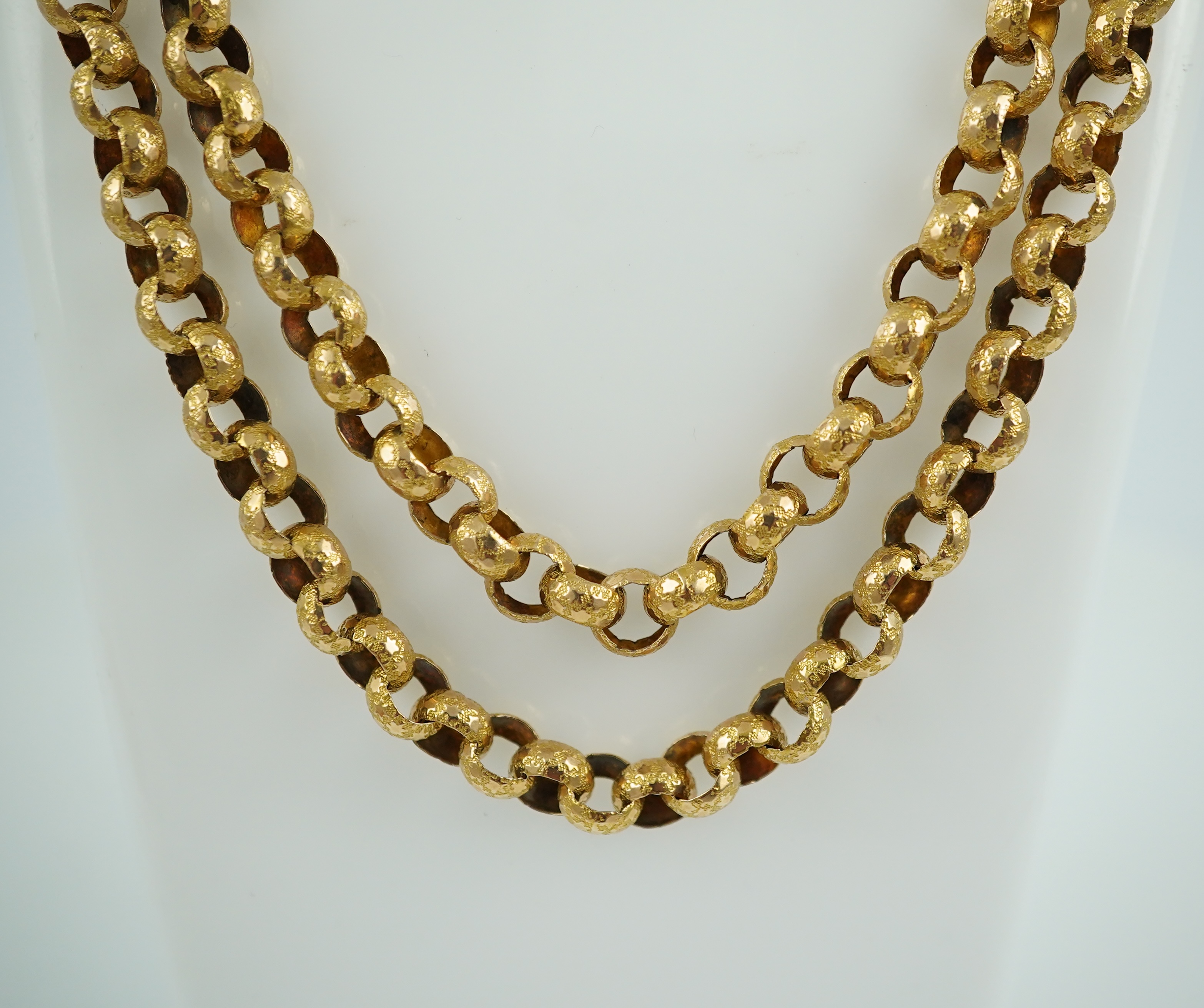 An attractive Georgian gold long guard chain, early 19th century